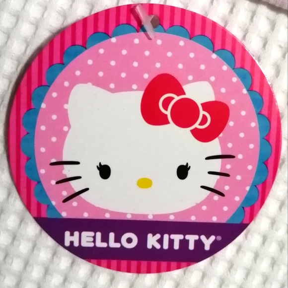 🔥SALE🔥 Hello Kitty Canada Day Baby Girl's Onesie NWT Sizes 0-3M, 12-18M - Picture 6 of 6